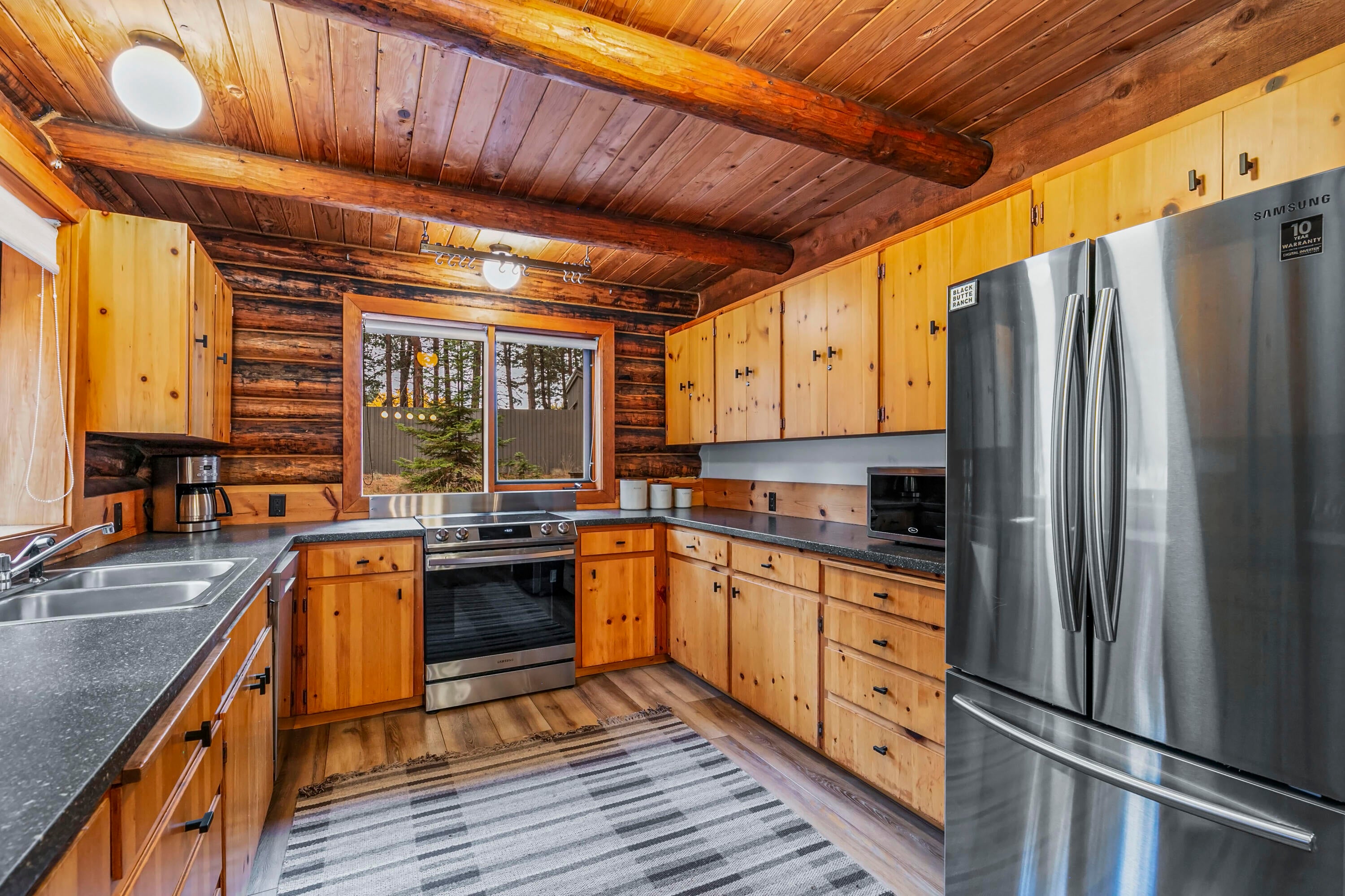 13579 Sundew, Unit SM 34 Black Butte Ranch, OR 97759 - Photo 13 of 23 Gallery Image 13