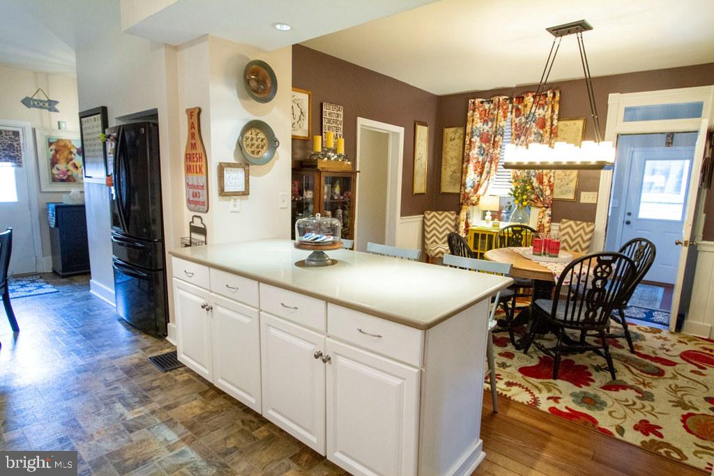 303 Linden Street Lititz, PA 17543 - Photo 14 of 47