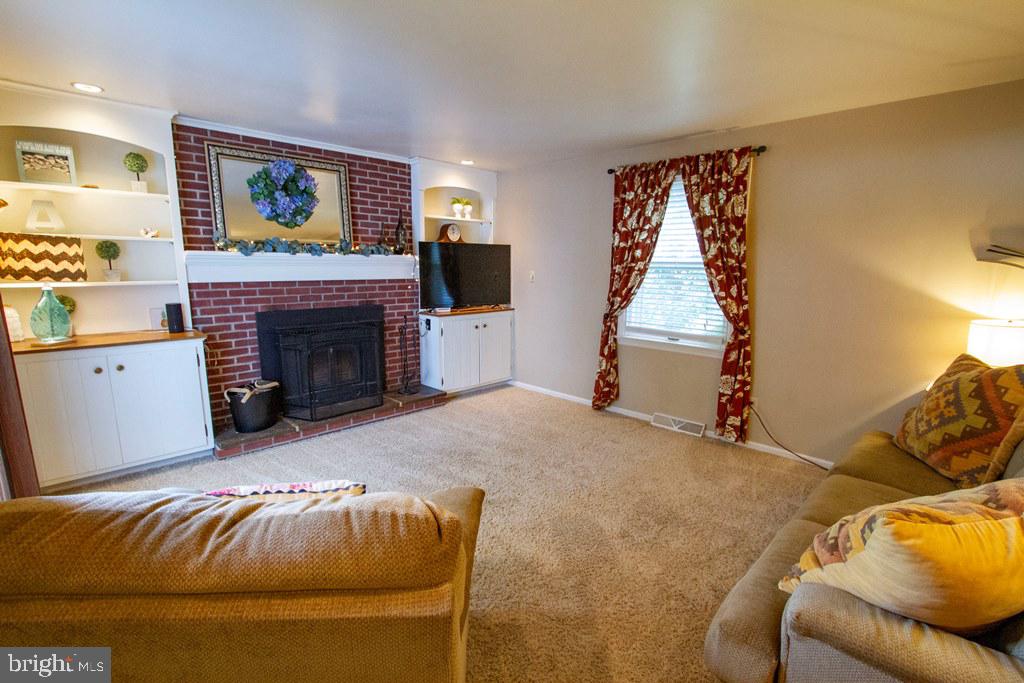 303 Linden Street Lititz, PA 17543 - Photo 19 of 47
