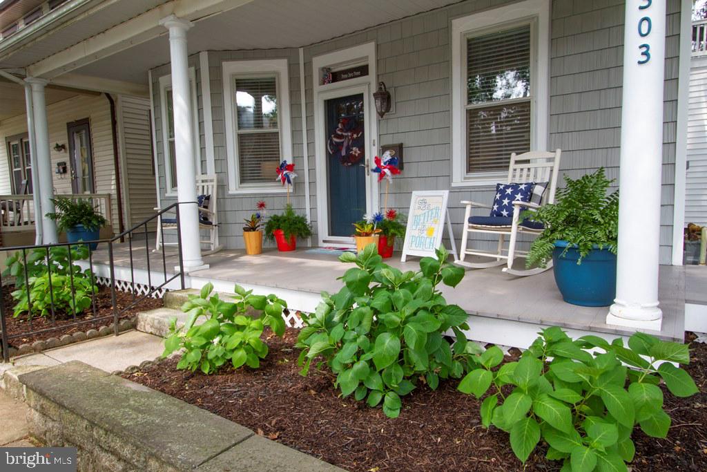 303 Linden Street Lititz, PA 17543 - Photo 4 of 47