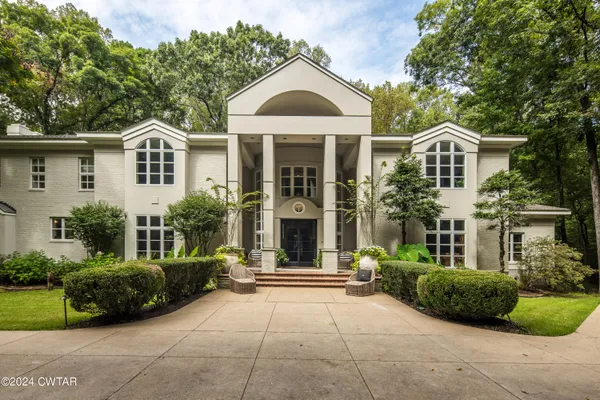 $2,300,000 | 9 Windwood Drive, Jackson, TN 38305