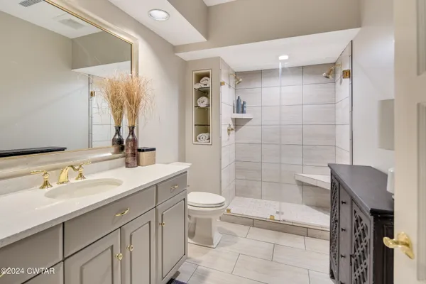 $2,300,000 | 9 Windwood Drive, Jackson, TN 38305