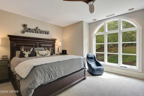 $2,300,000 | 9 Windwood Drive, Jackson, TN 38305