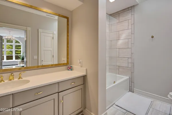 $2,300,000 | 9 Windwood Drive, Jackson, TN 38305