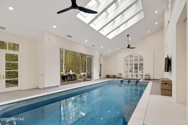 $2,300,000 | 9 Windwood Drive, Jackson, TN 38305