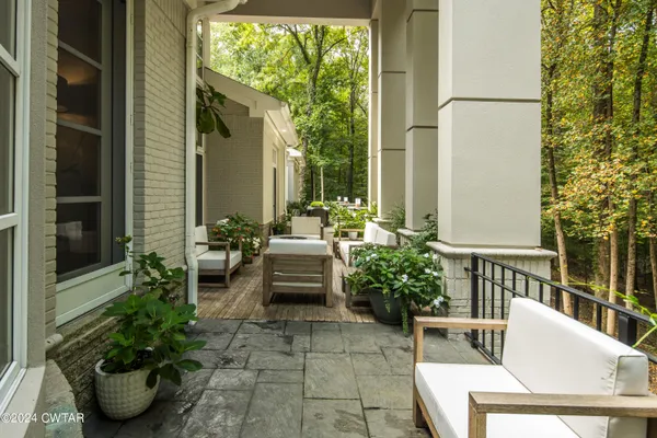 $2,300,000 | 9 Windwood Drive, Jackson, TN 38305