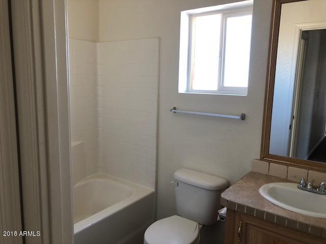 16318 Squatter Road Arizona City, AZ 85123 - Photo 18 of 26 Guest bathroom