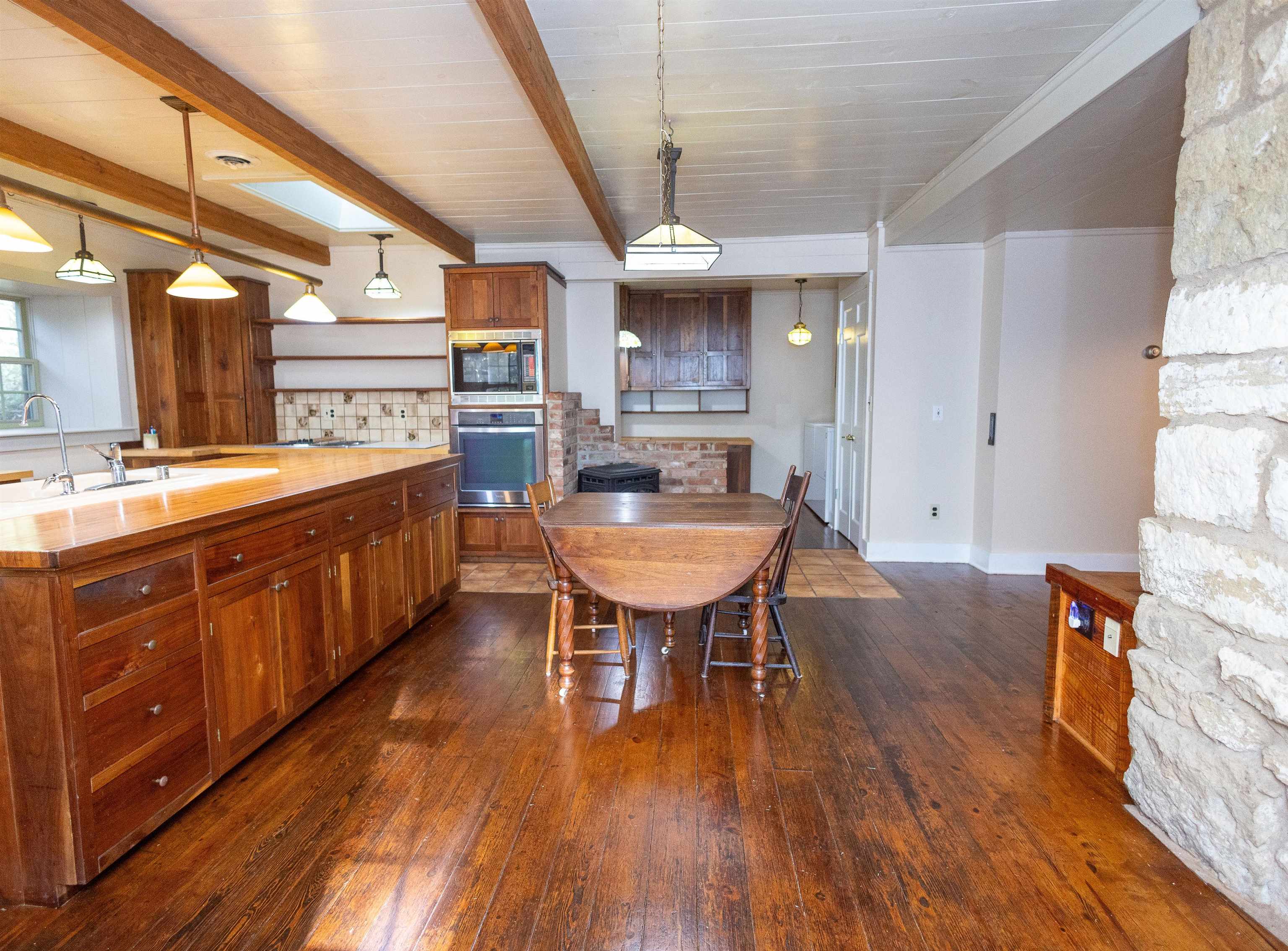 18075 O Neil Road Mineral Point, WI 53565 - Photo 12 of 61