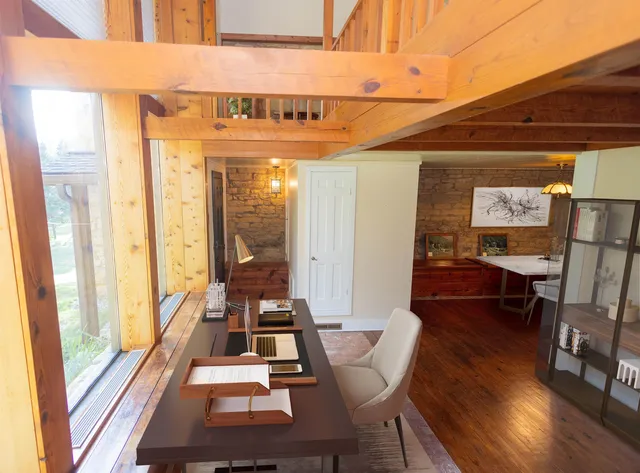 $749,900 | 18075 O Neil Road, Mineral Point, WI 53565