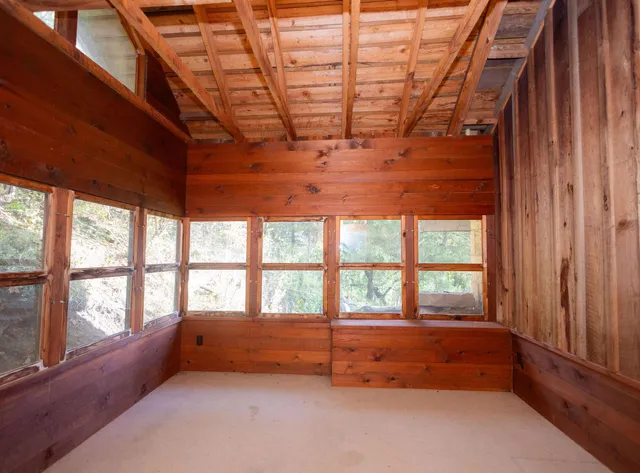 $749,900 | 18075 O Neil Road, Mineral Point, WI 53565