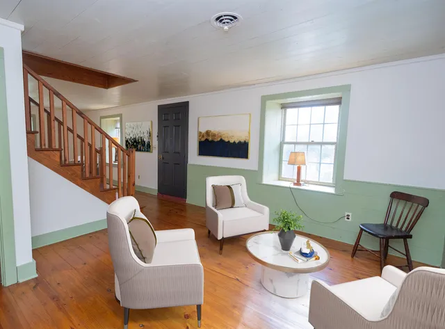 $749,900 | 18075 O Neil Road, Mineral Point, WI 53565