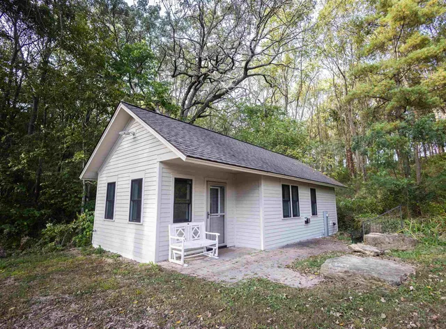 $749,900 | 18075 O Neil Road, Mineral Point, WI 53565