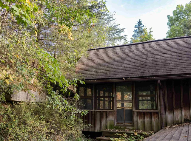 $749,900 | 18075 O Neil Road, Mineral Point, WI 53565