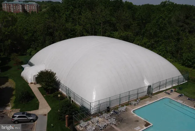 a view of a black and white wall