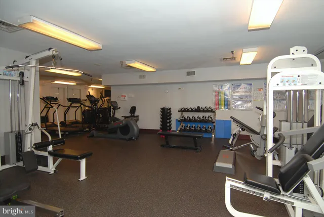 $410,000 | 5450 Whitley Park Terrace, Unit 413, Bethesda, MD 20814