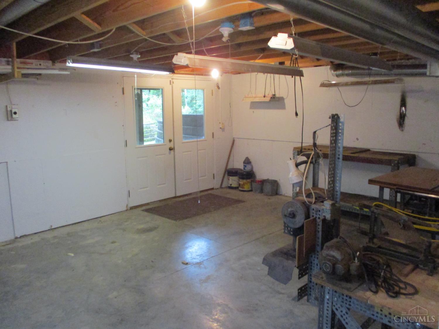 10952 Gosling Road Cincinnati, OH 45252 - Photo 29 of 34