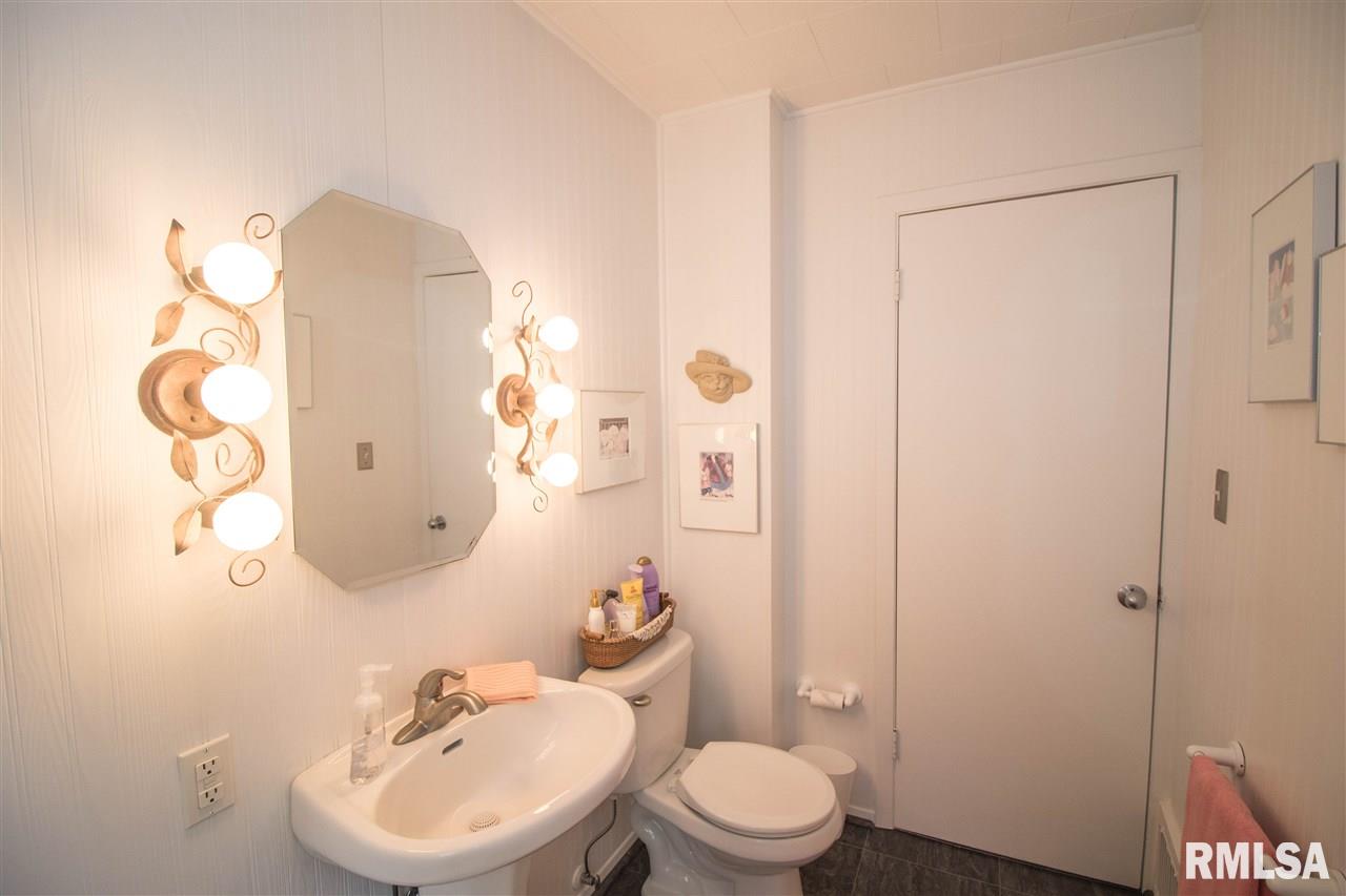 7 Rosenberg Court Pekin, IL 61554 - Photo 20 of 25 Gallery Image 20