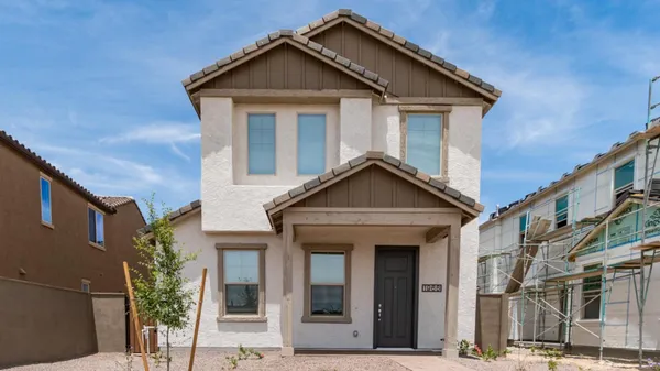 $2,950 | 1966 West Hide Trail, Phoenix, AZ 85085