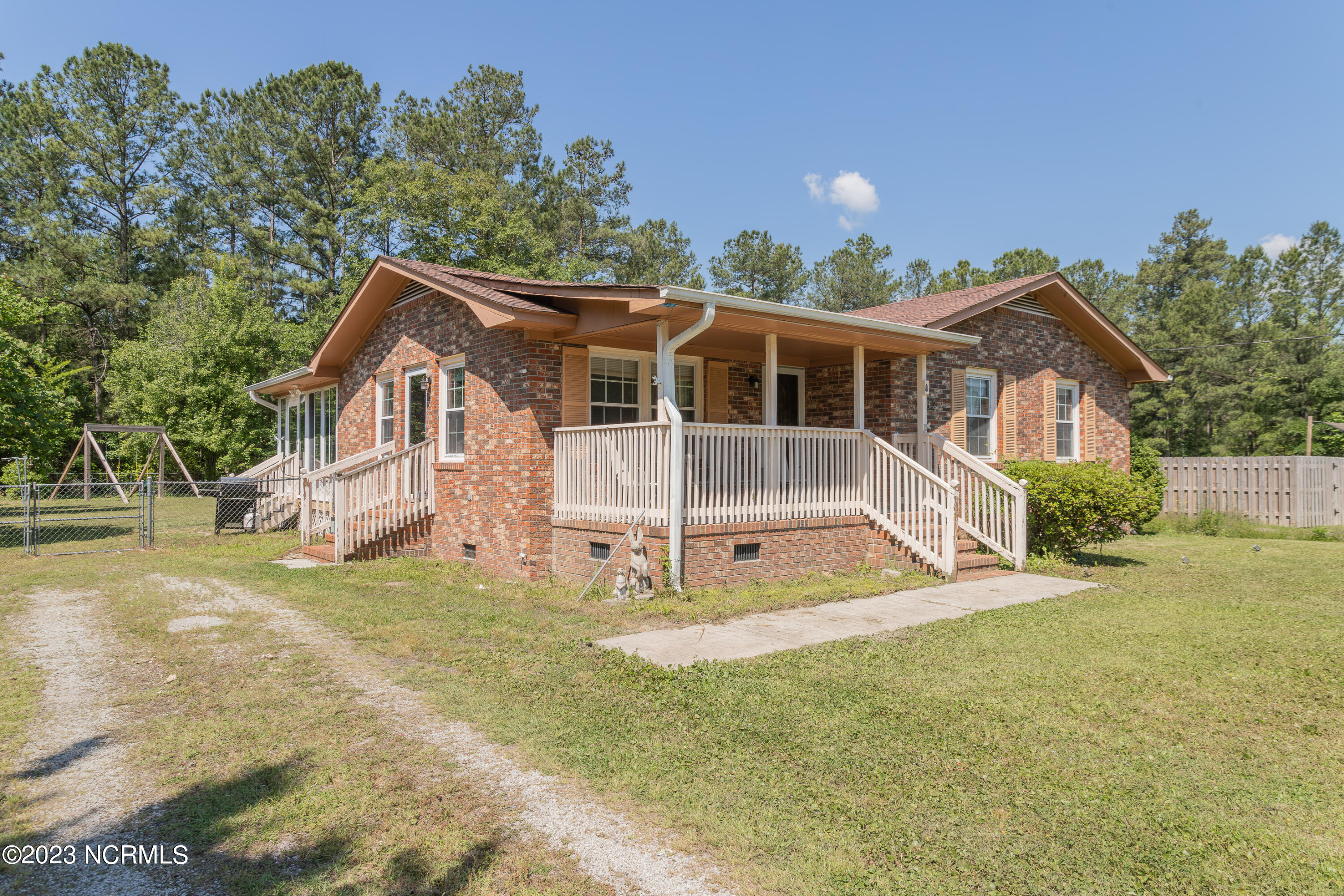 1682 Fennell Town Road Rocky Point, NC 28457 - Photo 7 of 46 7FRONT
