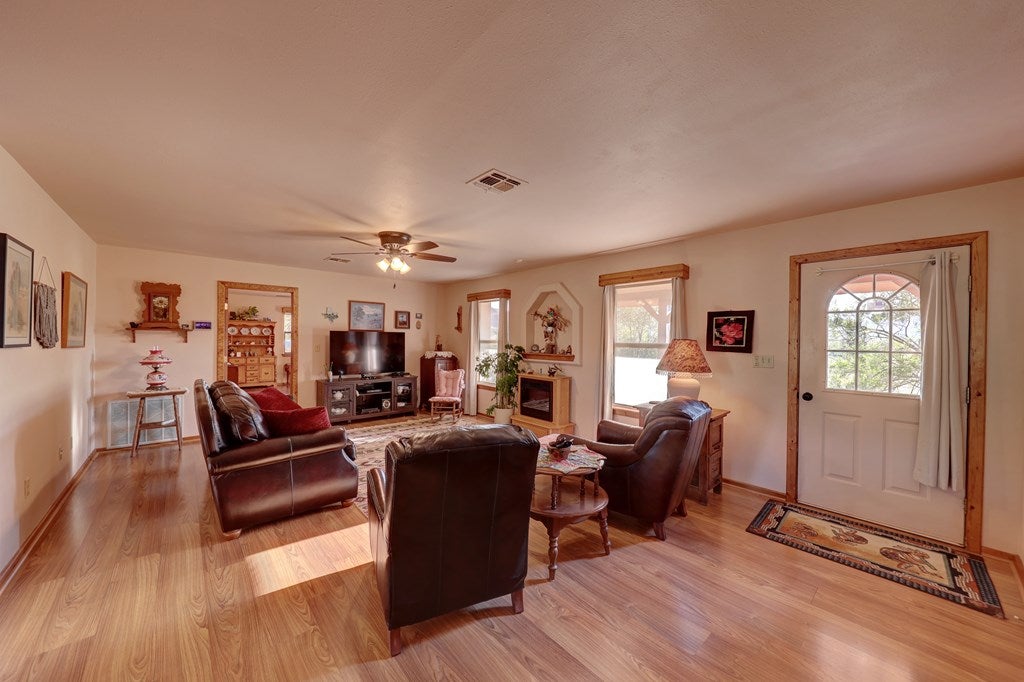 8 Sierra Vista Road Alpine, TX 79830 - Photo 25 of 32 Gallery Image 25