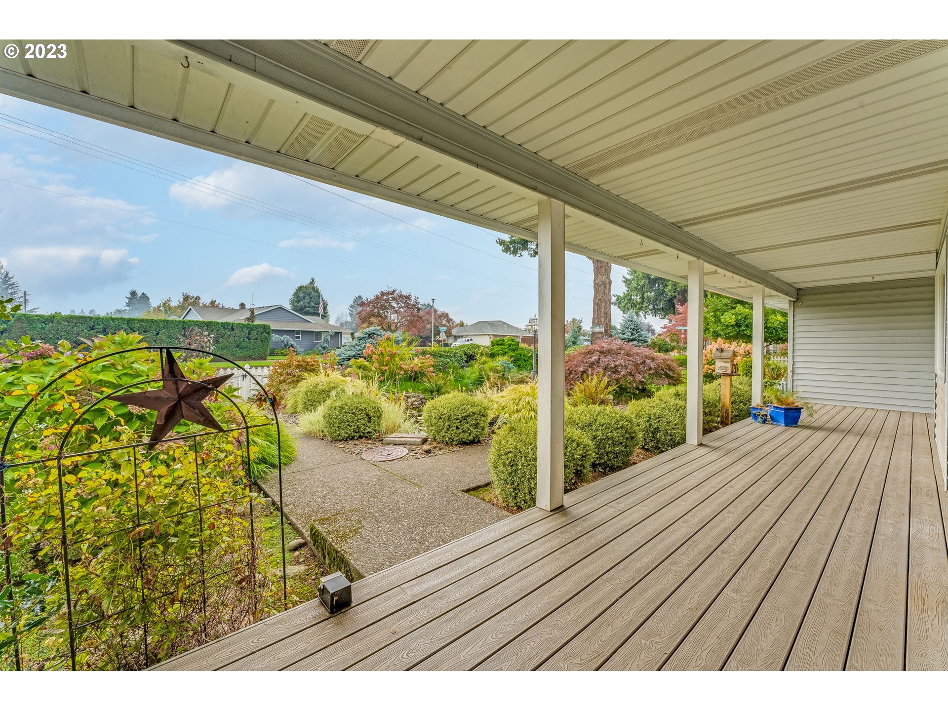 1740 North Laurelwood Loop Canby, OR 97013 - Photo 44 of 46
