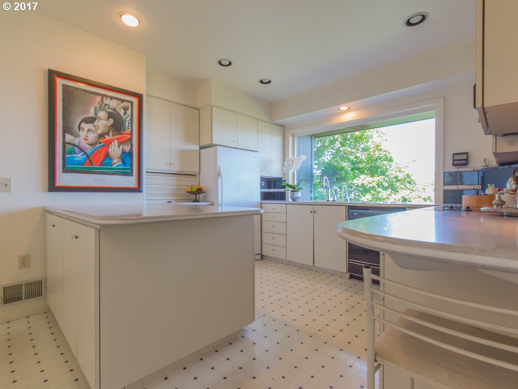 1201 Southwest Rivington Drive Portland, OR 97201 - Photo 13 of 32 Kitchen