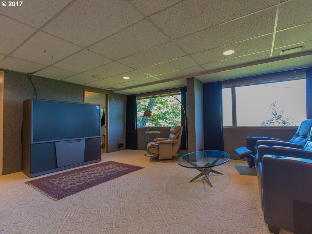 1201 Southwest Rivington Drive Portland, OR 97201 - Photo 22 of 32 Media Room