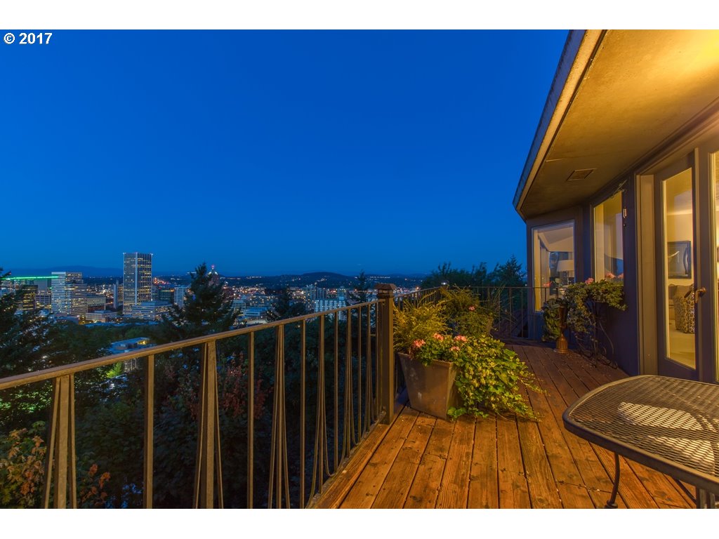 1201 Southwest Rivington Drive Portland, OR 97201 - Photo 26 of 32 Deck