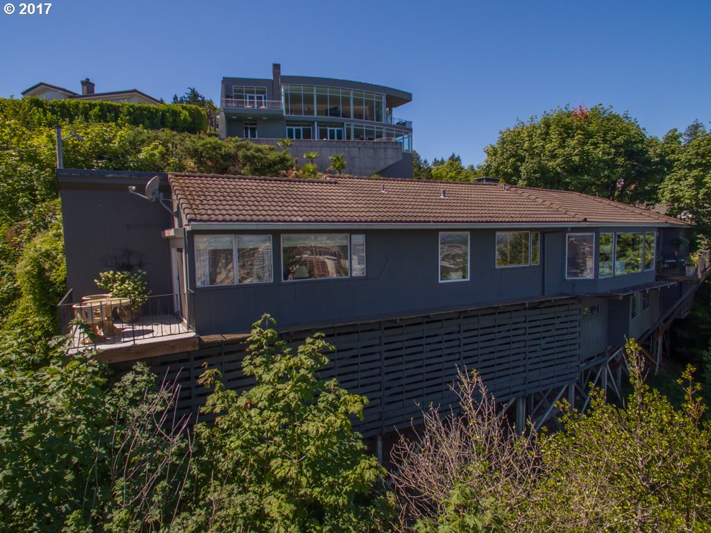 1201 Southwest Rivington Drive Portland, OR 97201 - Photo 30 of 32 Exterior