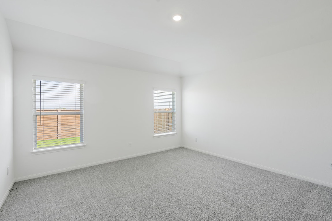 112 Paria Court Jarrell, TX 76537 - Photo 5 of 7 an empty room with a window