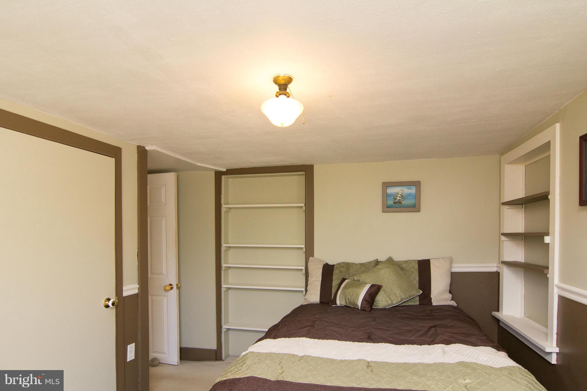 2649 Manchester Road Westminster, MD 21157 - Photo 23 of 30 Second bedroom with walk-in closet!