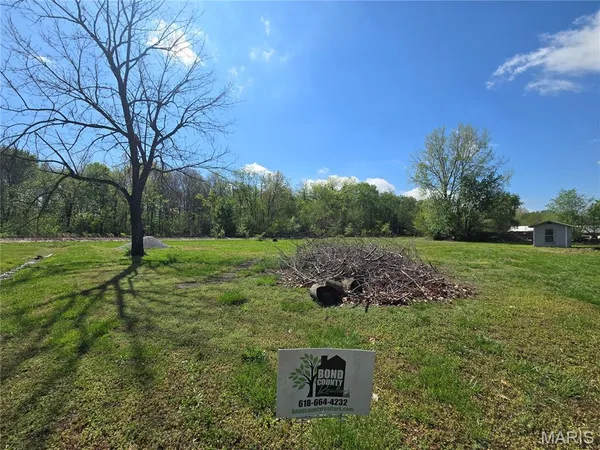 $10,500 | 102 3rd Street, Coffeen, IL 62017