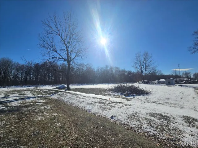 $11,000 | 102 3rd Street, Coffeen, IL 62017