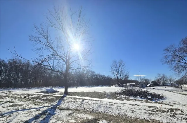 $11,000 | 102 3rd Street, Coffeen, IL 62017