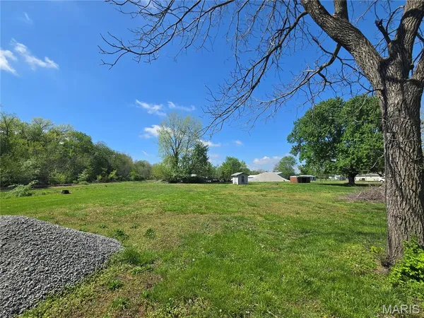 $10,500 | 102 3rd Street, Coffeen, IL 62017