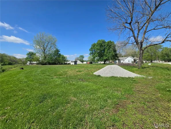$10,500 | 102 3rd Street, Coffeen, IL 62017
