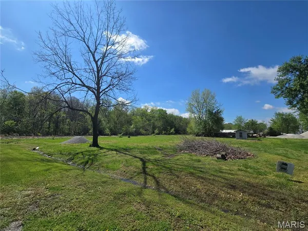 $10,500 | 102 3rd Street, Coffeen, IL 62017