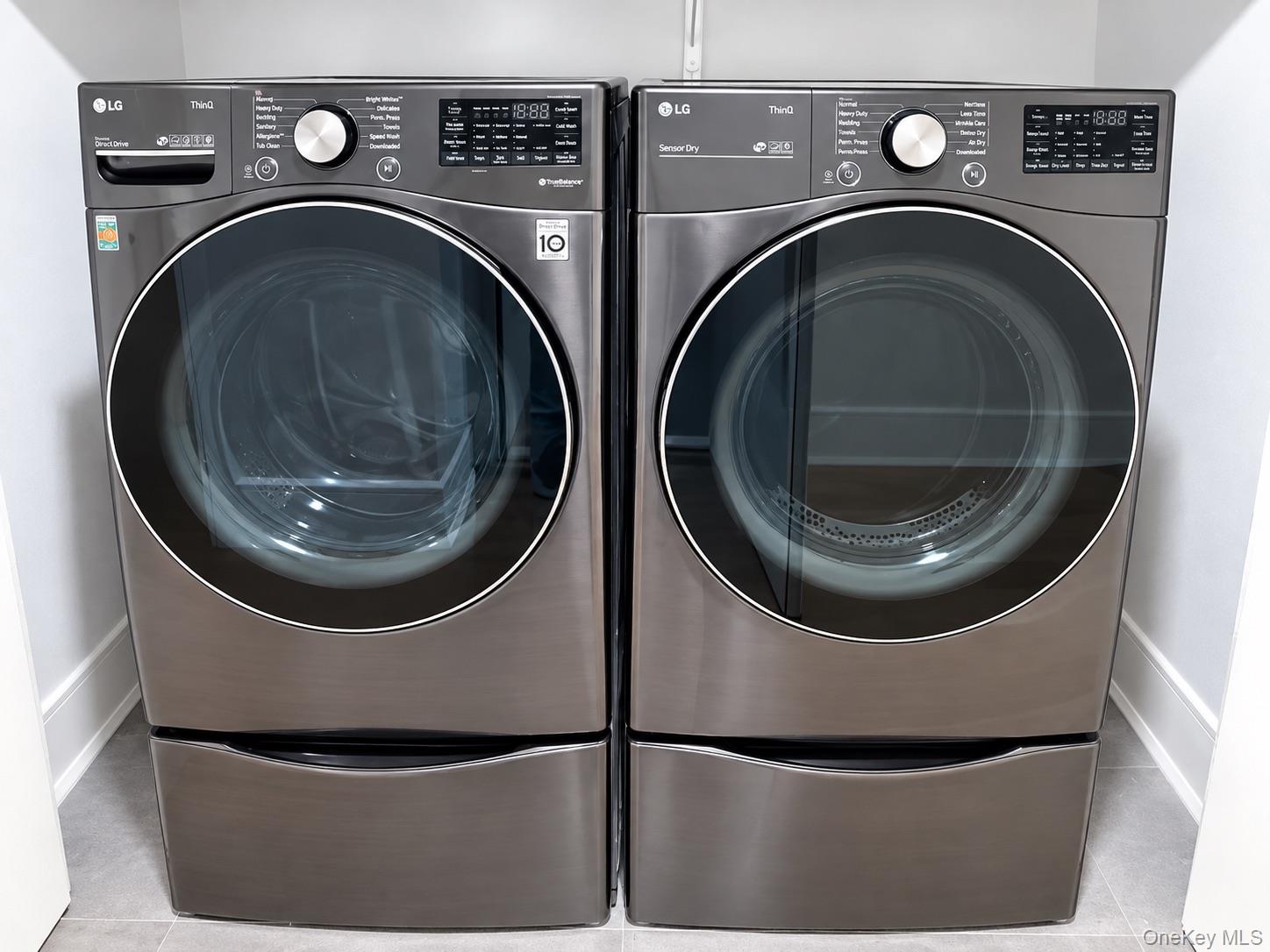 65 Mayfair Road Nesconset, NY 11767 - Photo 33 of 39 Updated LG Washer/Dryer