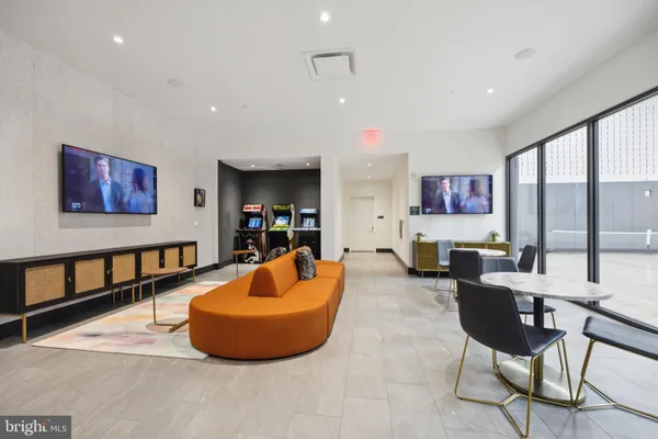 $2,000 | 569 North 5th Street, Unit 422, Philadelphia, PA 19123