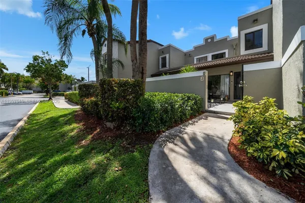 $380,000 | 10415 Southwest 154th Court, Unit 2, Miami, FL 33196