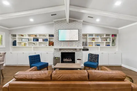 $799,000 | 10111 Shadyview Drive, Dallas, TX 75238