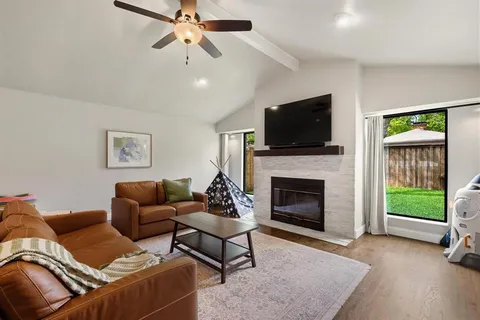 $765,000 | 10111 Shadyview Drive, Dallas, TX 75238