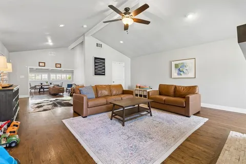 $799,000 | 10111 Shadyview Drive, Dallas, TX 75238