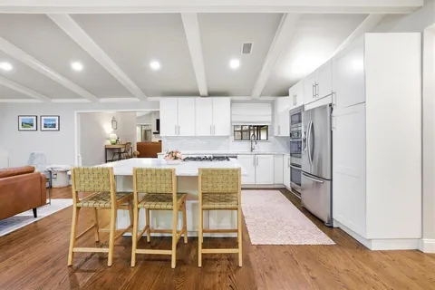 $765,000 | 10111 Shadyview Drive, Dallas, TX 75238