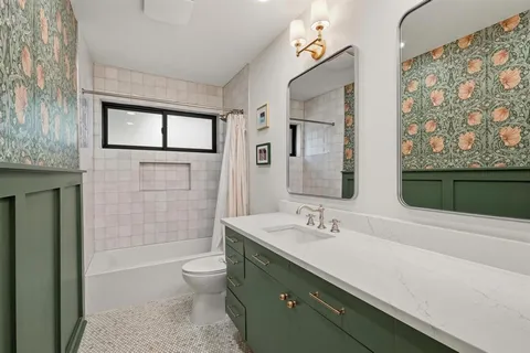 $765,000 | 10111 Shadyview Drive, Dallas, TX 75238