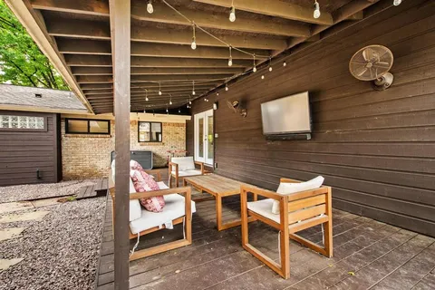 $765,000 | 10111 Shadyview Drive, Dallas, TX 75238