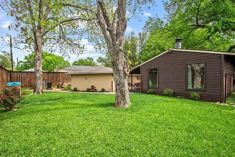 $765,000 | 10111 Shadyview Drive, Dallas, TX 75238