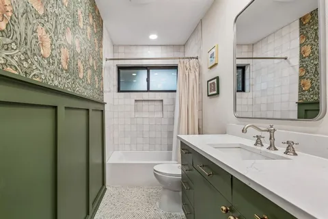 $799,000 | 10111 Shadyview Drive, Dallas, TX 75238