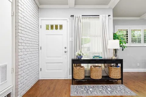 $765,000 | 10111 Shadyview Drive, Dallas, TX 75238