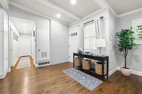 $765,000 | 10111 Shadyview Drive, Dallas, TX 75238